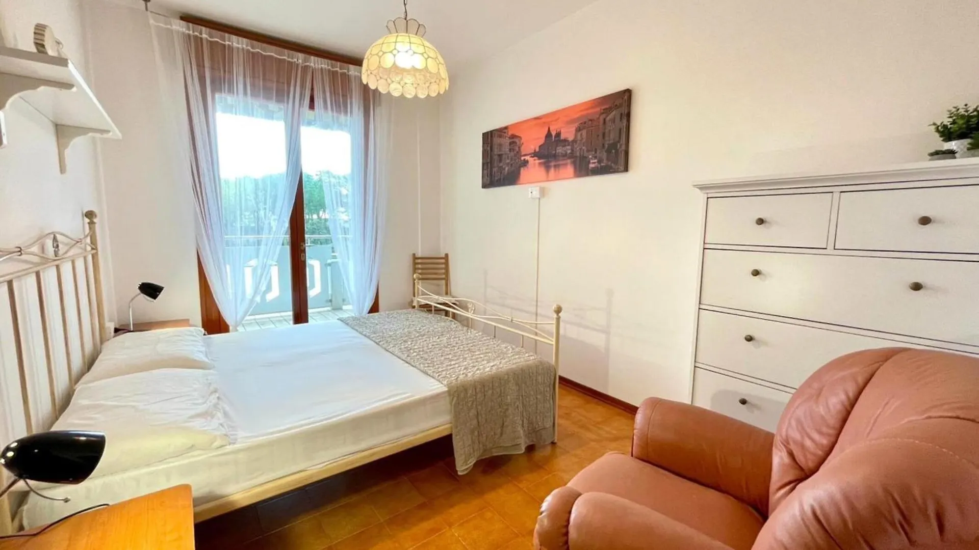Bright Wide Flat, 130M From The Beach With Shared Pool Porto Santa Margherita di Caorle Appartamento