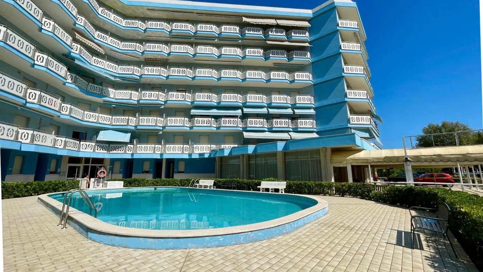 Bright Wide Flat, 130M From The Beach With Shared Pool Porto Santa Margherita di Caorle Italia